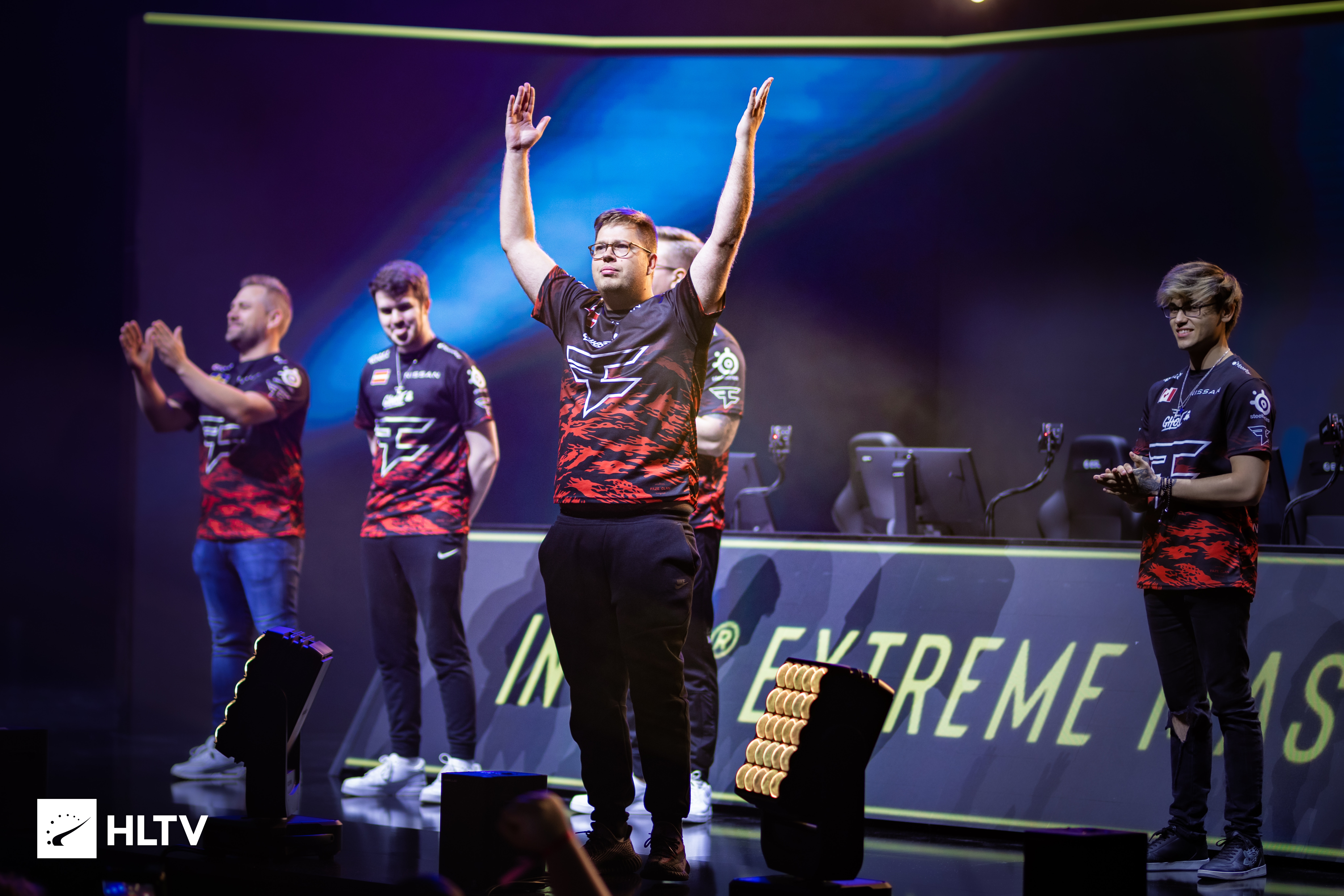 关键变量与 关键变量与