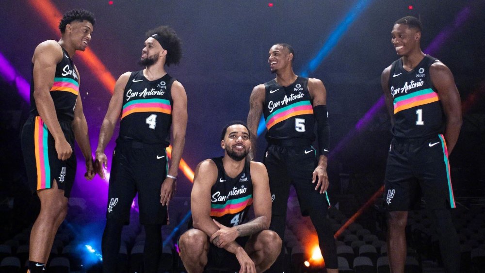 家形象看 家形象看